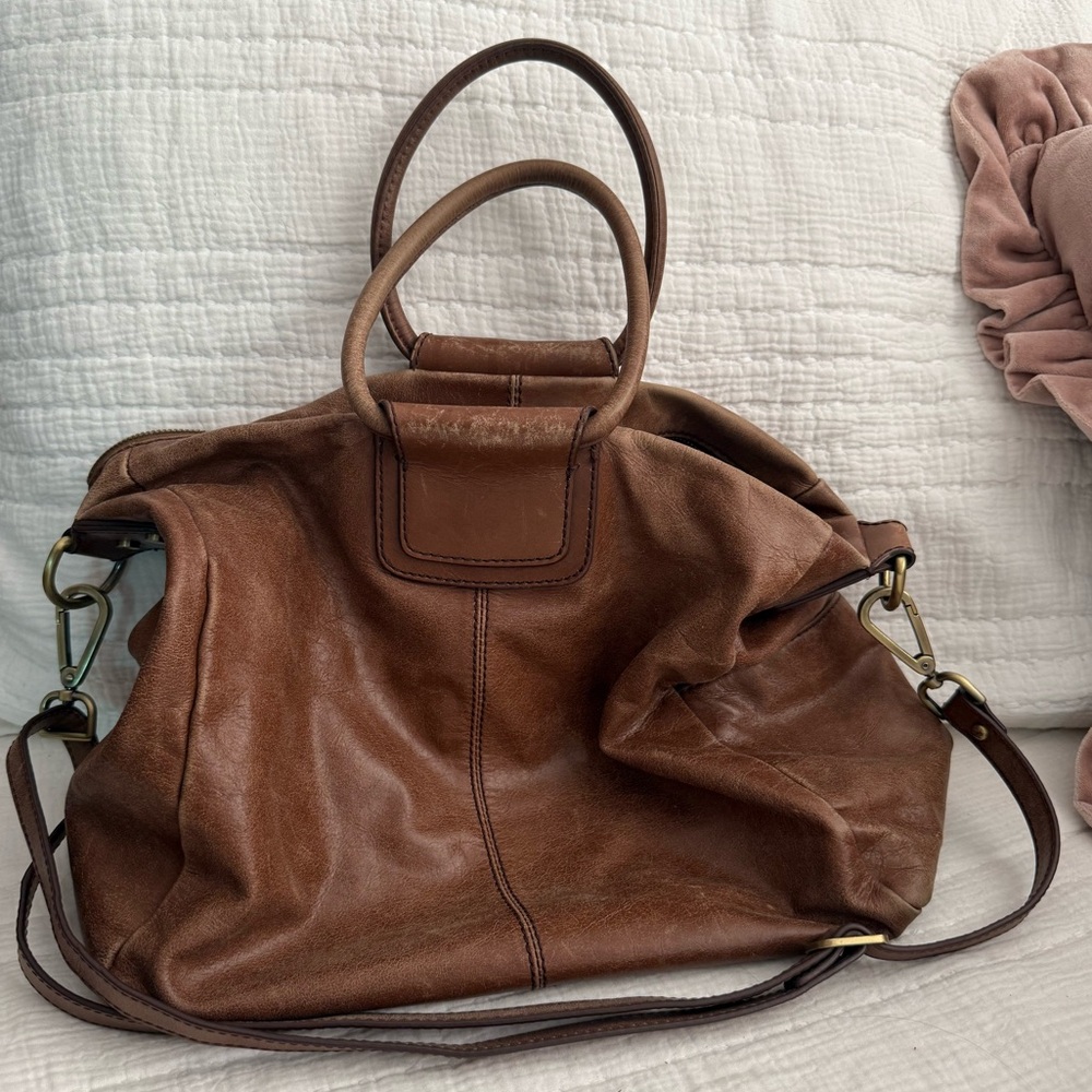 HOBO Shiela Large Satchel polished leather